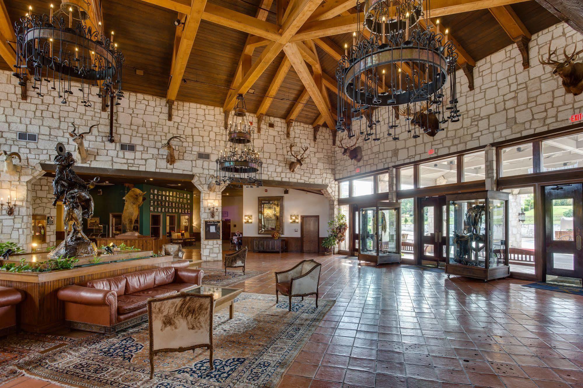 Y O Ranch Hotel And Conference Center Kerrville Eksteriør billede