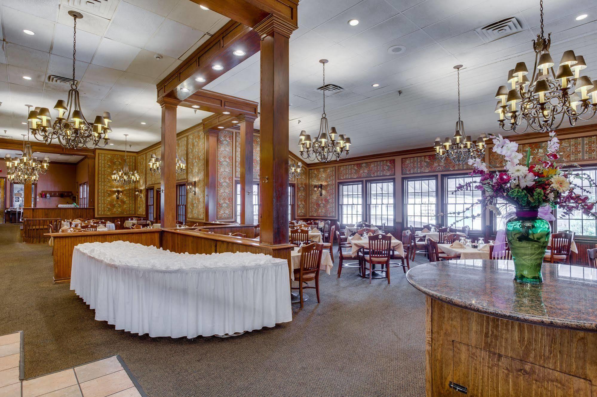 Y O Ranch Hotel And Conference Center Kerrville Eksteriør billede